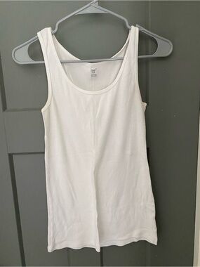 GAP White Ribbed Scoop Neck Tank